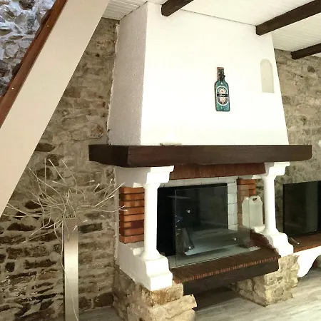 Place Aux Herbes Apartment Nimes