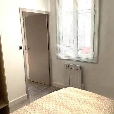 Apartment Place Aux Herbes