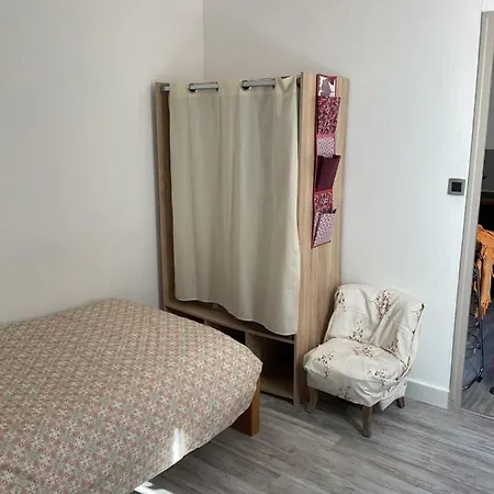 Place Aux Herbes Apartment