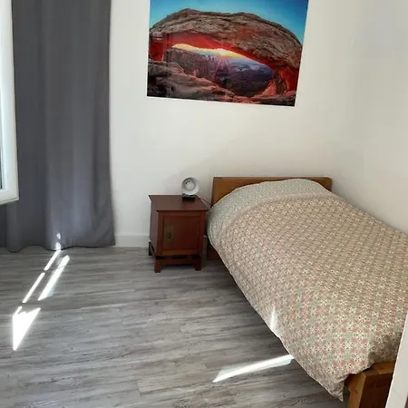 Place Aux Herbes Apartment Nimes